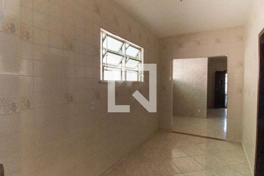 Casa à venda com 2 quartos, 300m² em Barreto, Niterói