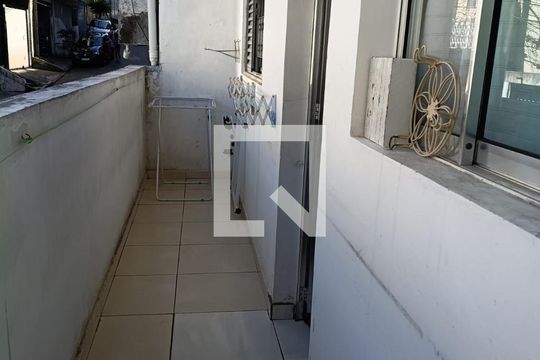 Casa à venda com 5 quartos, 200m² em Canhema, Diadema