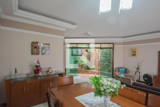 Sala de casa à venda com 3 quartos, 214m² em Jardim Campos Elíseos, Campinas