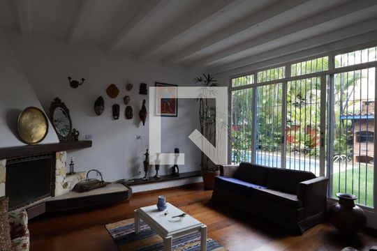 Sala de casa à venda com 6 quartos, 568m² em Real Parque, São Paulo