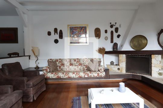 Sala de casa à venda com 6 quartos, 568m² em Real Parque, São Paulo