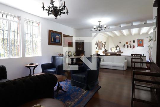 Sala de casa à venda com 6 quartos, 568m² em Real Parque, São Paulo