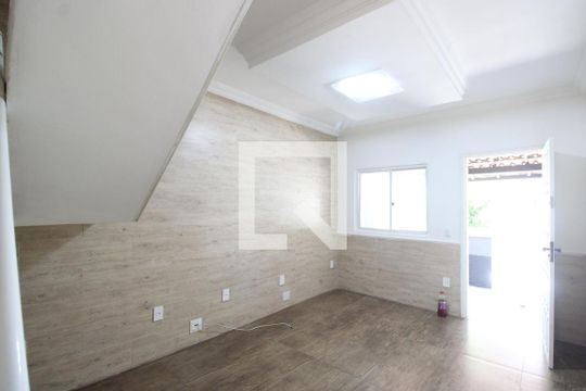 Sala de casa de condomínio à venda com 2 quartos, 100m² em Curicica, Rio de Janeiro