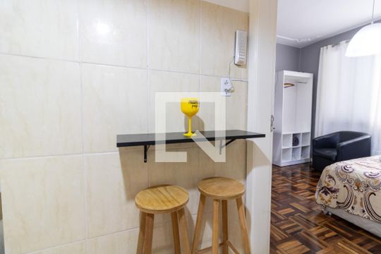 Cozinha de kitnet/studio à venda com 1 quarto, 23m² em Cidade Baixa, Porto Alegre