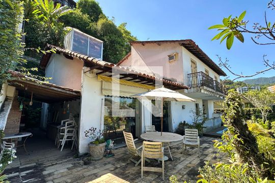 Apartamento à venda com 4 quartos, 333m² em Leblon, Rio de Janeiro
