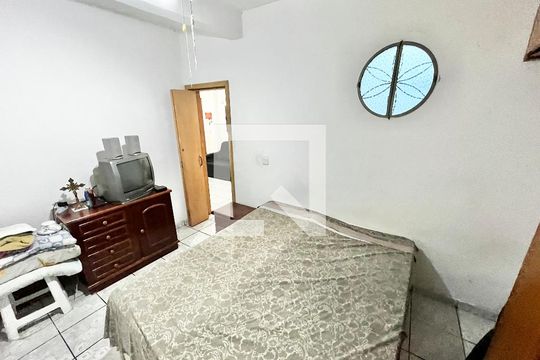 Quarto 2 de casa à venda com 5 quartos, 280m² em Jardim São Paulo, São Paulo