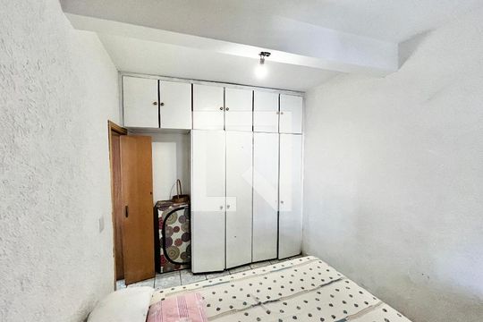 Quarto 1 de casa à venda com 5 quartos, 280m² em Jardim São Paulo, São Paulo