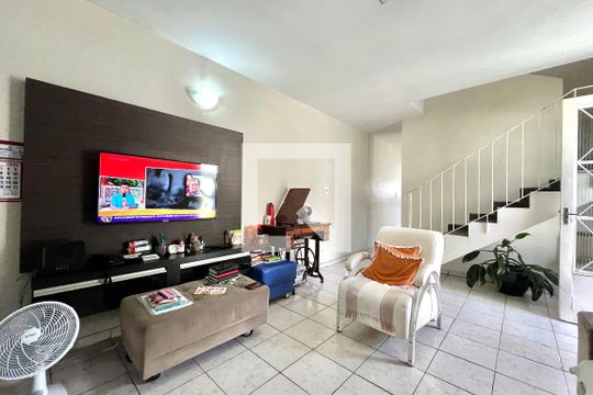Sala de casa à venda com 2 quartos, 130m² em Americanópolis, São Paulo