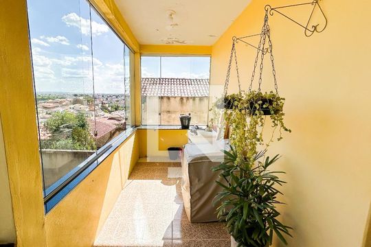 Casa à venda com 4 quartos, 290m² em Canaa, Belo Horizonte