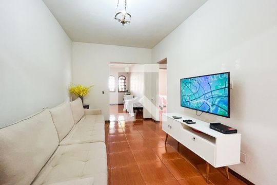 Casa para alugar com 4 quartos, 290m² em Canaa, Belo Horizonte