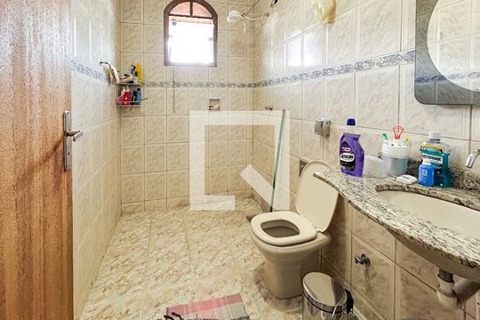 Casa para alugar com 4 quartos, 290m² em Canaa, Belo Horizonte