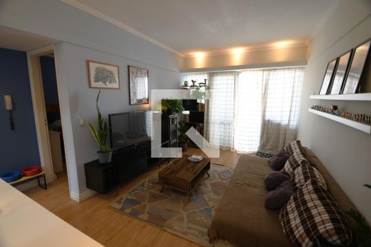 Sala de apartamento à venda com 1 quarto, 58m² em Centro, Campinas