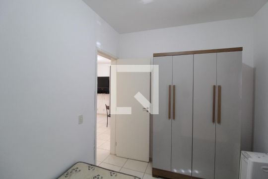 Quarto 2 de apartamento para alugar com 2 quartos, 45m² em Gávea, Uberlândia