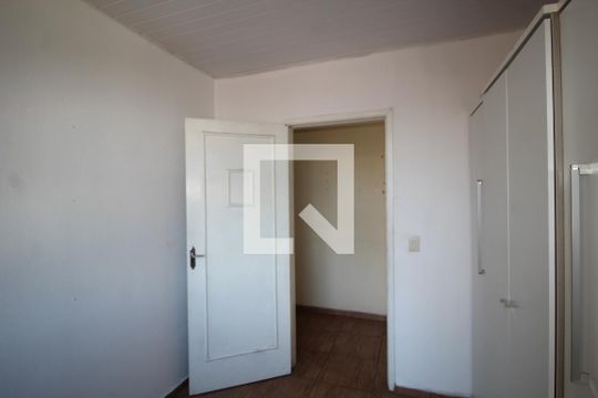 Quarto 1 de apartamento à venda com 2 quartos, 50m² em São Geraldo, Porto Alegre