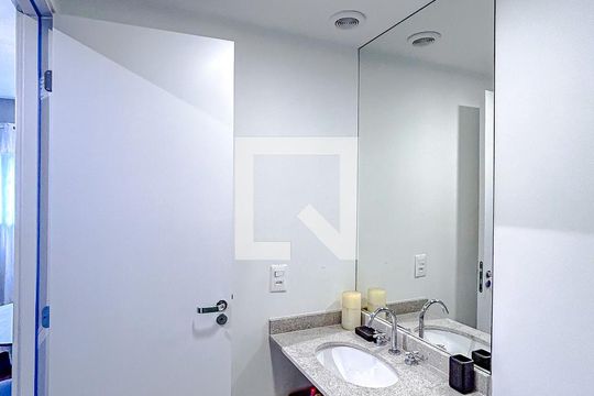 Banheiro de apartamento à venda com 1 quarto, 26m² em Vila Matilde, São Paulo