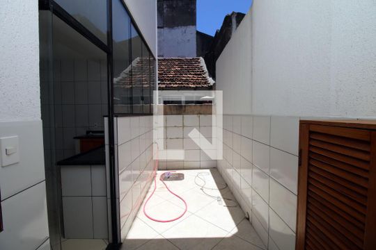 Área de Serviço de casa para alugar com 2 quartos, 90m² em Penha, Rio de Janeiro