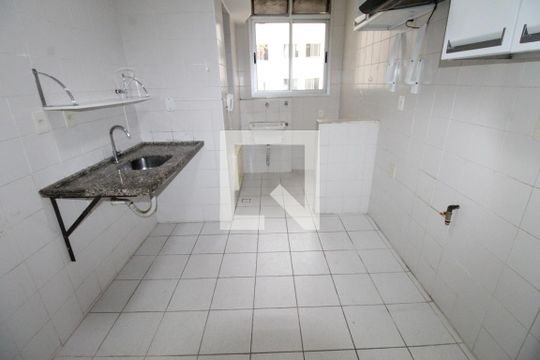 Cozinha de apartamento para alugar com 3 quartos, 77m² em Parque Industrial, São José dos Campos