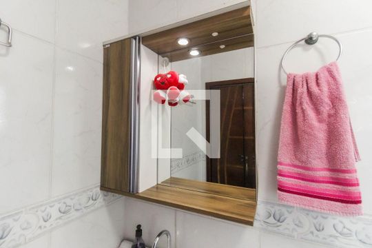 Banheiro da Suíte de casa à venda com 3 quartos, 156m² em Vila Taquari, São Paulo