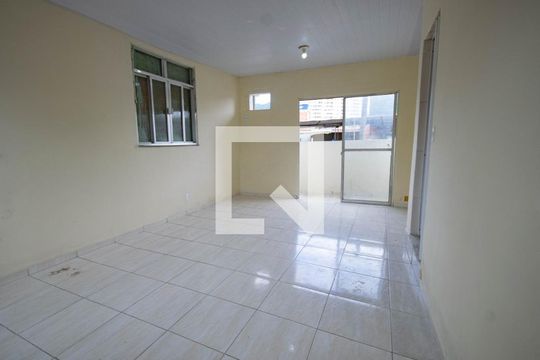 Sala/Quarto de kitnet/studio para alugar com 1 quarto, 40m² em Jacarepaguá, Rio de Janeiro