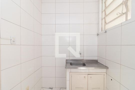 Cozinha e Área de Serviço de apartamento para alugar com 1 quarto, 47m² em Praia de Belas, Porto Alegre