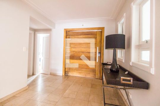 Sala  de casa à venda com 4 quartos, 460m² em Alphaville, Santana de Parnaíba