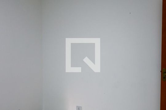 Sala/Quarto de casa para alugar com 1 quarto, 70m² em Pestana, Osasco
