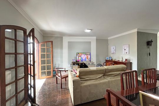 Sala de casa para alugar com 4 quartos, 400m² em Vila dos Remedios, São Paulo