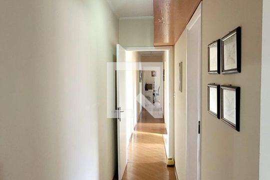Corredor de casa à venda com 4 quartos, 200m² em Vila Pedra Branca, São Paulo