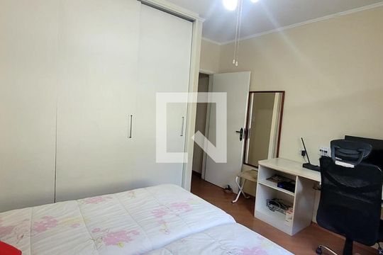 Quarto de casa à venda com 4 quartos, 200m² em Vila Pedra Branca, São Paulo