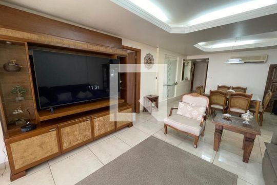 Apartamento para alugar com 3 quartos, 153m² em Vila Nova, Novo Hamburgo