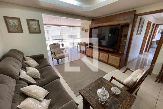 Apartamento para alugar com 3 quartos, 153m² em Vila Nova, Novo Hamburgo