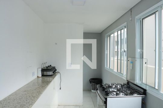 Apartamento para alugar com 2 quartos, 47m² em Jardim Pioneira, Cotia