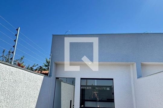 Área Externa  de casa para alugar com 2 quartos, 82m² em São Cristóvão, Salvador
