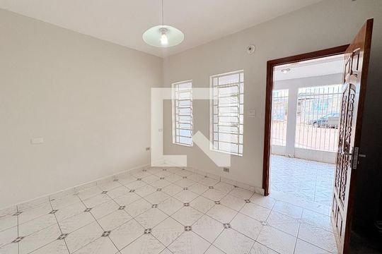 Sala de casa à venda com 2 quartos, 120m² em Jardim Bizarro, Jundiaí