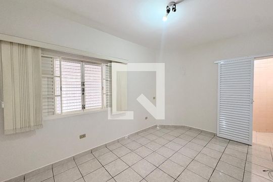 Suíte  de casa à venda com 2 quartos, 120m² em Jardim Bizarro, Jundiaí