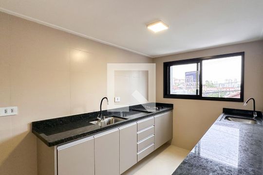 Cozinha de apartamento para alugar com 1 quarto, 39m² em Vila Alvinopolis, São Bernardo do Campo