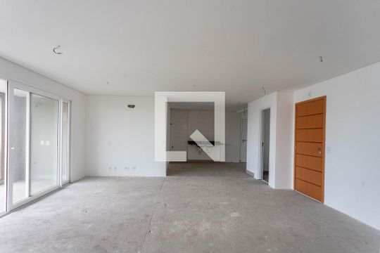 Sala  de apartamento à venda com 3 quartos, 130m² em Centro, Diadema