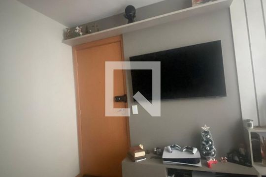 Sala de apartamento para alugar com 2 quartos, 43m² em Campo Grande, Rio de Janeiro