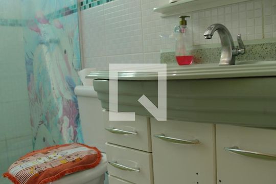 Banheiro casa 1  de casa à venda com 2 quartos, 198m² em Taboão, São Bernardo do Campo