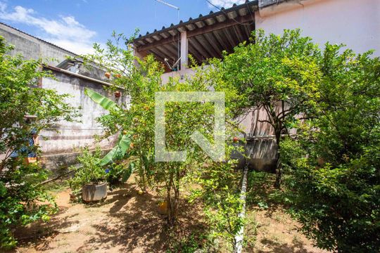Quintal de casa para alugar com 1 quarto, 100m² em Cidade Júlia, Diadema