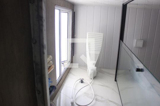 Banheiro de apartamento à venda com 2 quartos, 43m² em Jardim Rosa de Franca, Guarulhos
