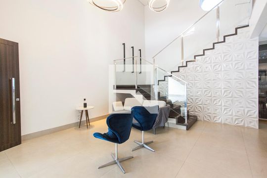 Sala de casa de condomínio para alugar com 4 quartos, 313m² em Granja Marileusa, Uberlândia