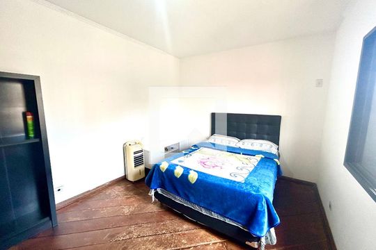 Quarto 1 de casa para alugar com 3 quartos, 270m² em Jardim Frizzo, Guarulhos