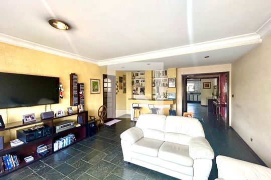 Sala de casa para alugar com 3 quartos, 270m² em Jardim Frizzo, Guarulhos