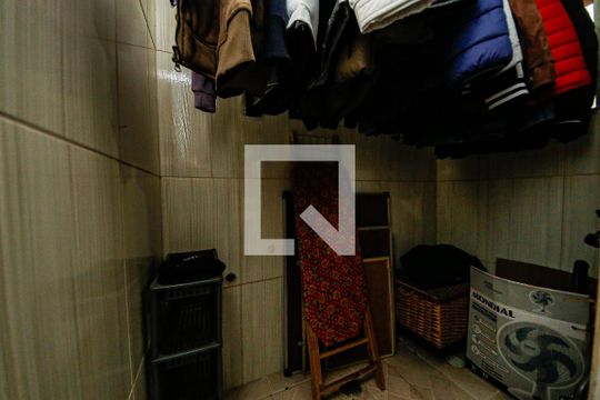 Casa para alugar com 2 quartos, 176m² em Jardim Cotiana, São Paulo