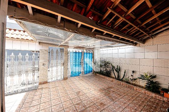 Casa para alugar com 2 quartos, 176m² em Jardim Cotiana, São Paulo