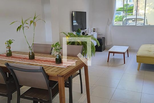 Sala de jantar de casa de condomínio para alugar com 3 quartos, 160m² em Chácara Pavoeiro, Cotia