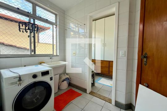 Apartamento à venda com 3 quartos, 110m² em Santa Cruz Industrial, Contagem