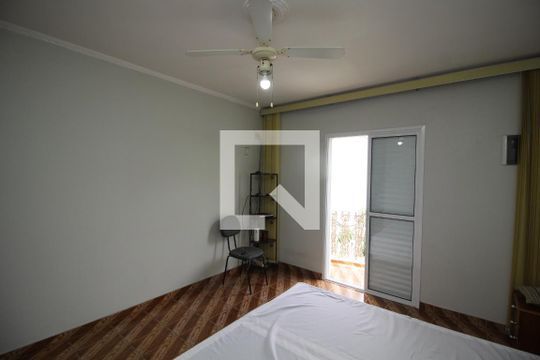 Quarto de casa à venda com 3 quartos, 150m² em Vila California, São Paulo