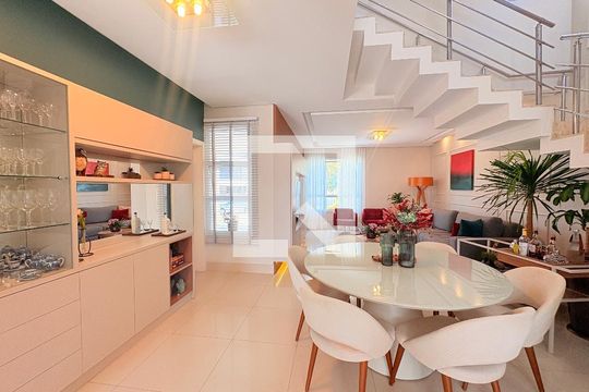 Sala de casa de condomínio à venda com 3 quartos, 193m² em Recanto Quarto Centenário, Jundiaí